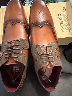 Men's Two-Tone Brown Leather & Suede Derby Oxfords